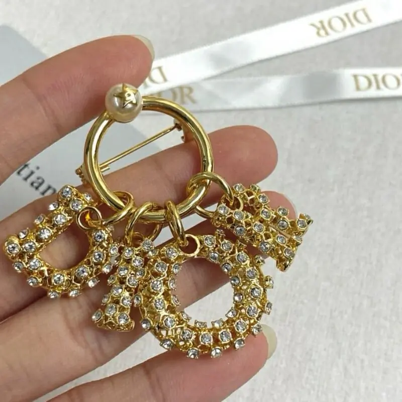 christian dior brooches pour femme s_122a7364